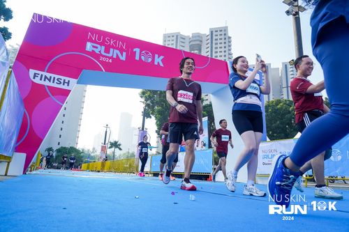 Race photo from Nu Skin Run 10K