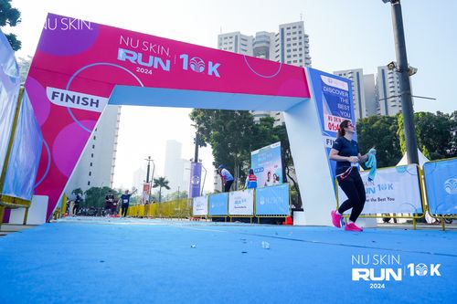 Race photo from Nu Skin Run 10K