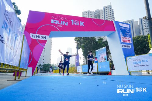 Race photo from Nu Skin Run 10K