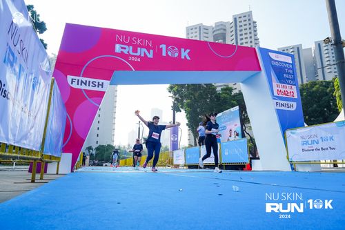 Race photo from Nu Skin Run 10K