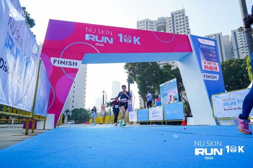 Race photo from Nu Skin Run 10K