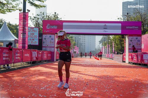 Race photo from Smartfren Run 2025 