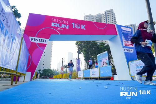 Race photo from Nu Skin Run 10K