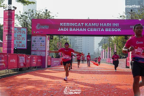 Race photo from Smartfren Run 2025 