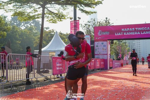 Race photo from Smartfren Run 2025 