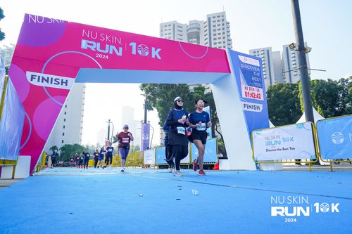 Race photo from Nu Skin Run 10K