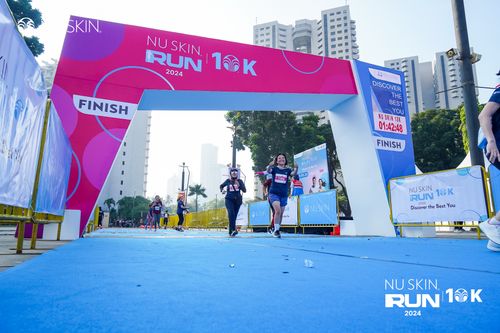 Race photo from Nu Skin Run 10K