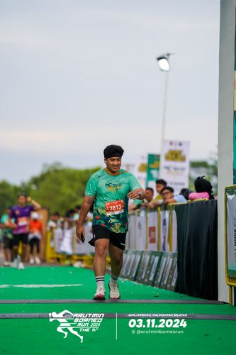 Race photo from Arutmin Borneo Run 2024