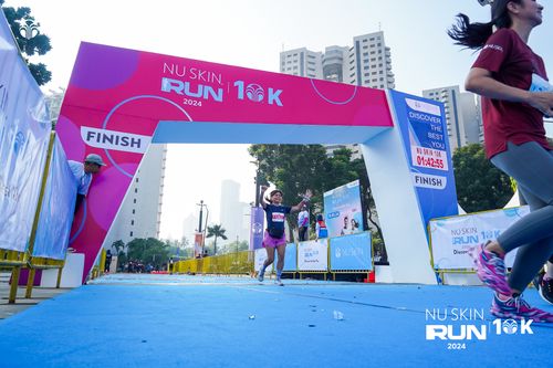 Race photo from Nu Skin Run 10K