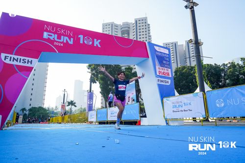 Race photo from Nu Skin Run 10K