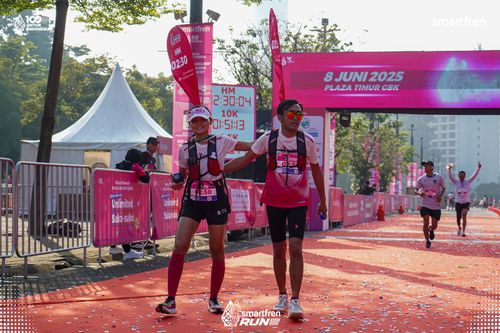 Race photo from Smartfren Run 2025 