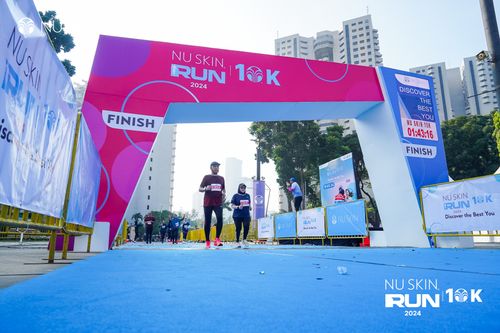 Race photo from Nu Skin Run 10K