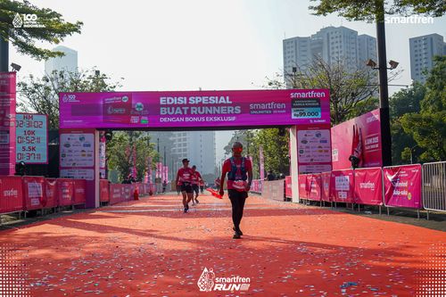 Race photo from Smartfren Run 2025 