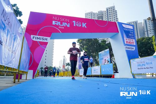 Race photo from Nu Skin Run 10K