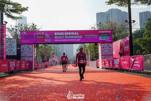 Race photo from Smartfren Run 2025 