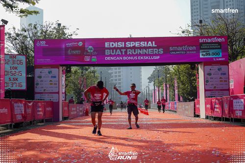 Race photo from Smartfren Run 2025 