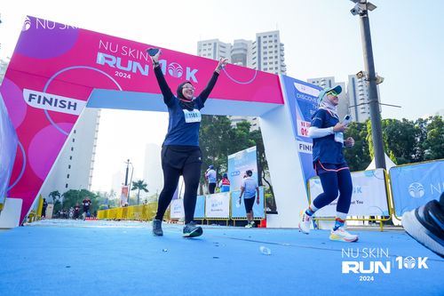 Race photo from Nu Skin Run 10K