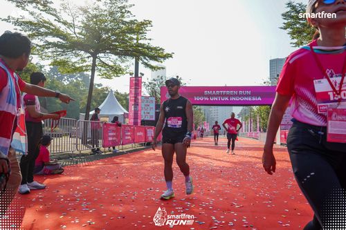 Race photo from Smartfren Run 2025 