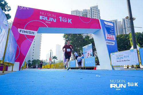 Race photo from Nu Skin Run 10K