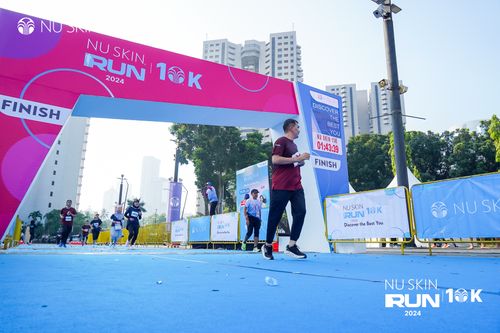 Race photo from Nu Skin Run 10K