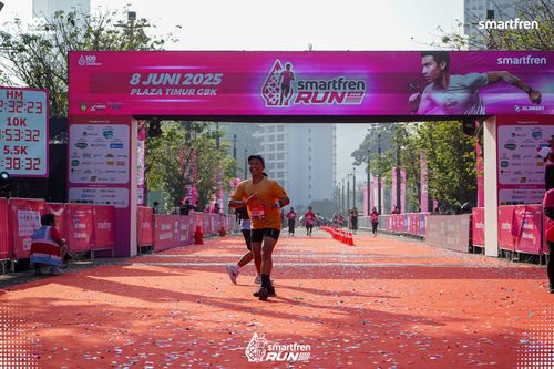 Race photo from Smartfren Run 2025 
