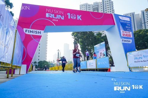 Race photo from Nu Skin Run 10K