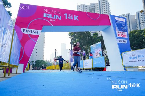 Race photo from Nu Skin Run 10K