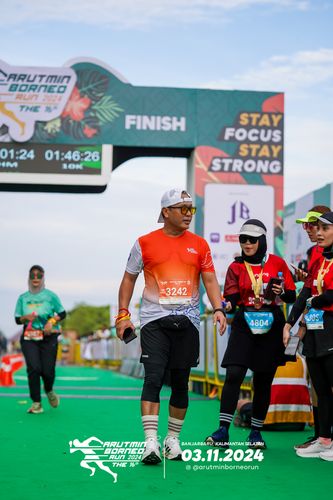 Race photo from Arutmin Borneo Run 2024