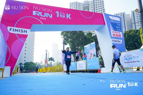 Race photo from Nu Skin Run 10K