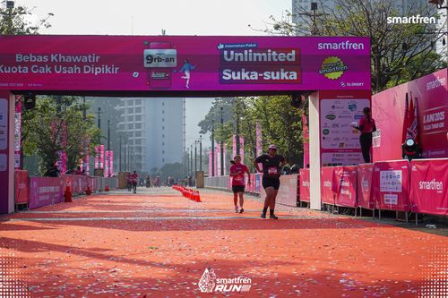 Race photo from Smartfren Run 2025 