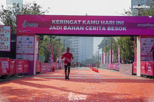 Race photo from Smartfren Run 2025 