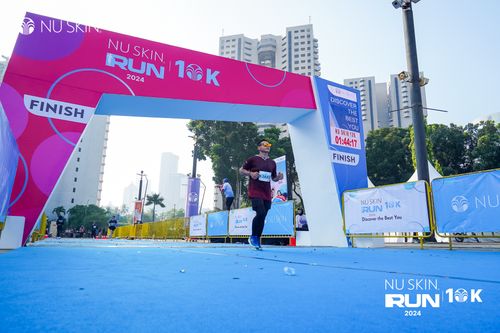 Race photo from Nu Skin Run 10K