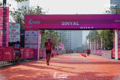 Race photo from Smartfren Run 2025 