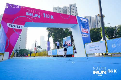 Race photo from Nu Skin Run 10K