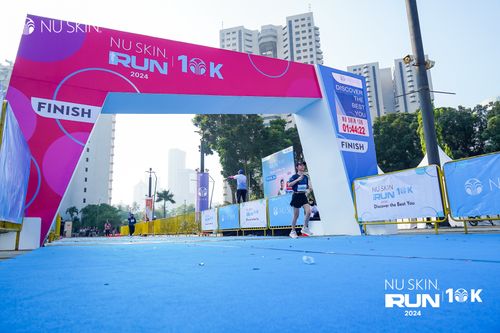 Race photo from Nu Skin Run 10K