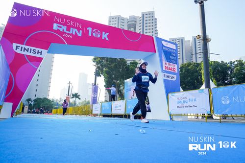 Race photo from Nu Skin Run 10K