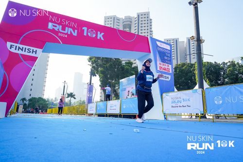 Race photo from Nu Skin Run 10K