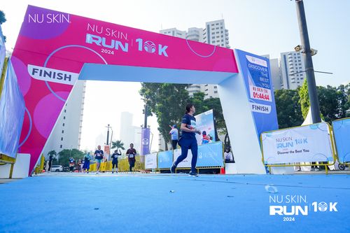 Race photo from Nu Skin Run 10K