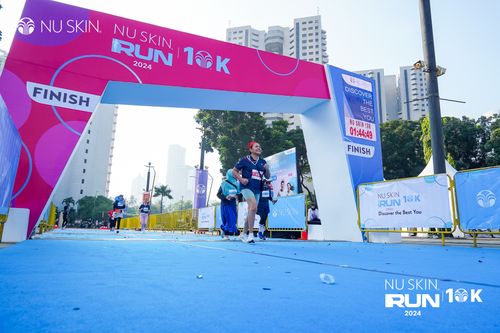 Race photo from Nu Skin Run 10K