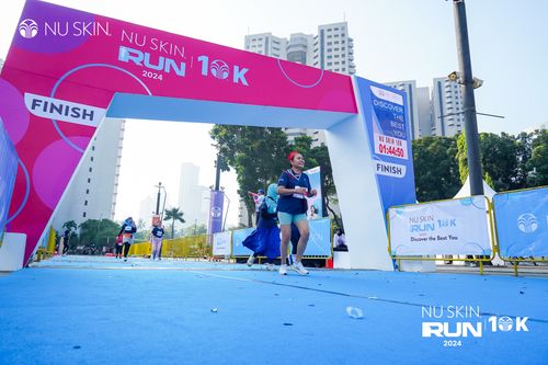 Race photo from Nu Skin Run 10K