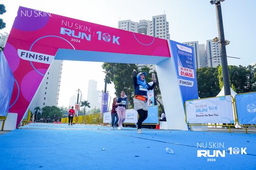 Race photo from Nu Skin Run 10K