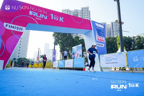 Race photo from Nu Skin Run 10K