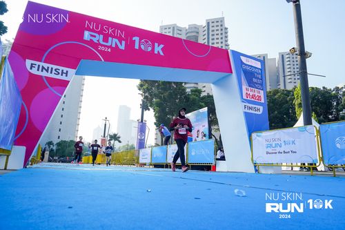 Race photo from Nu Skin Run 10K