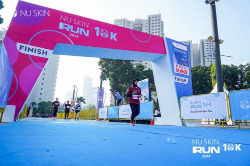 Race photo from Nu Skin Run 10K