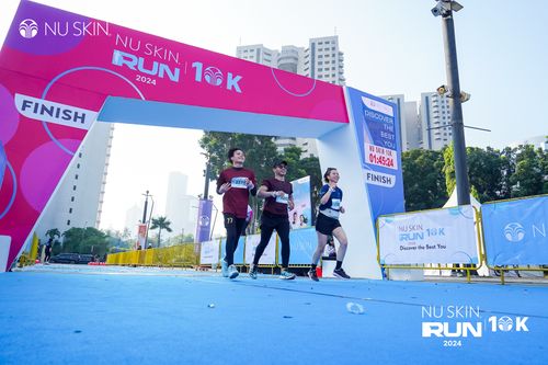 Race photo from Nu Skin Run 10K