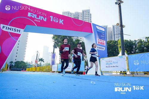 Race photo from Nu Skin Run 10K