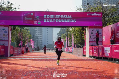 Race photo from Smartfren Run 2025 