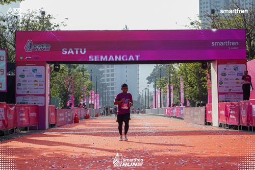 Race photo from Smartfren Run 2025 