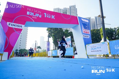 Race photo from Nu Skin Run 10K