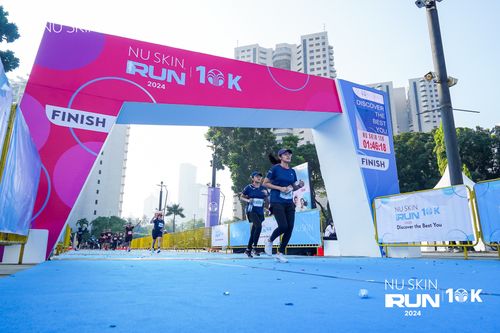 Race photo from Nu Skin Run 10K